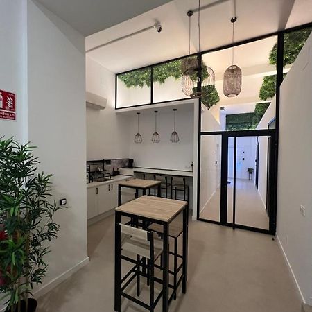 Nina Mala Hotell Valencia Exteriör bild