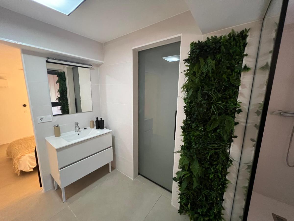 Nina Mala Hotell Valencia Exteriör bild