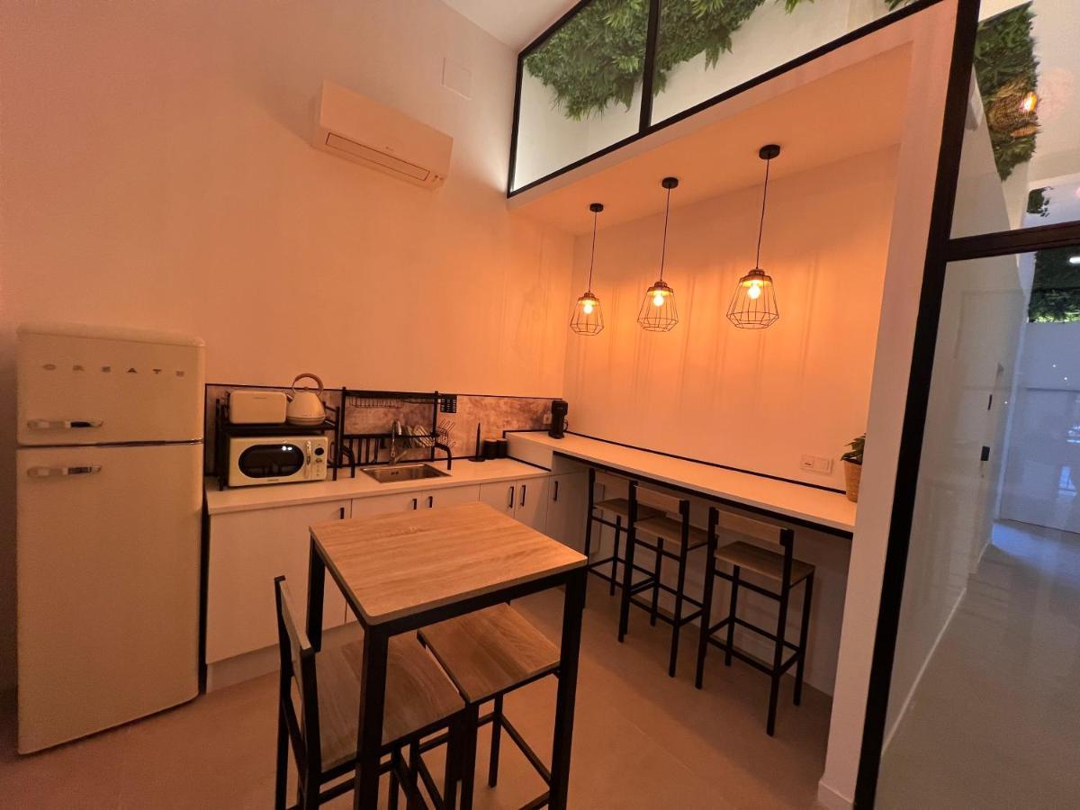 Nina Mala Hotell Valencia Exteriör bild