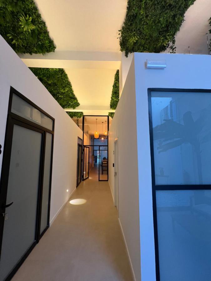 Nina Mala Hotell Valencia Exteriör bild