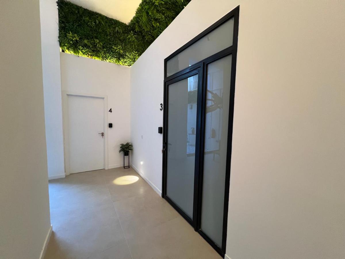Nina Mala Hotell Valencia Exteriör bild