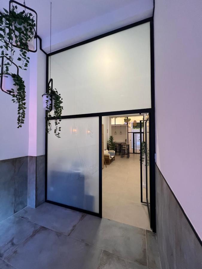 Nina Mala Hotell Valencia Exteriör bild