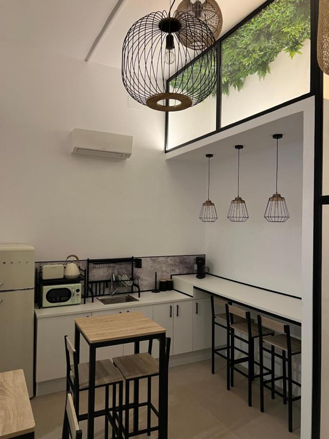 Nina Mala Hotell Valencia Exteriör bild