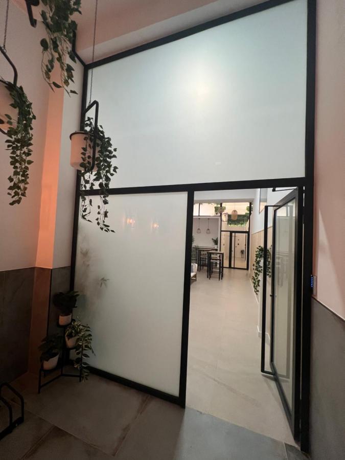 Nina Mala Hotell Valencia Exteriör bild