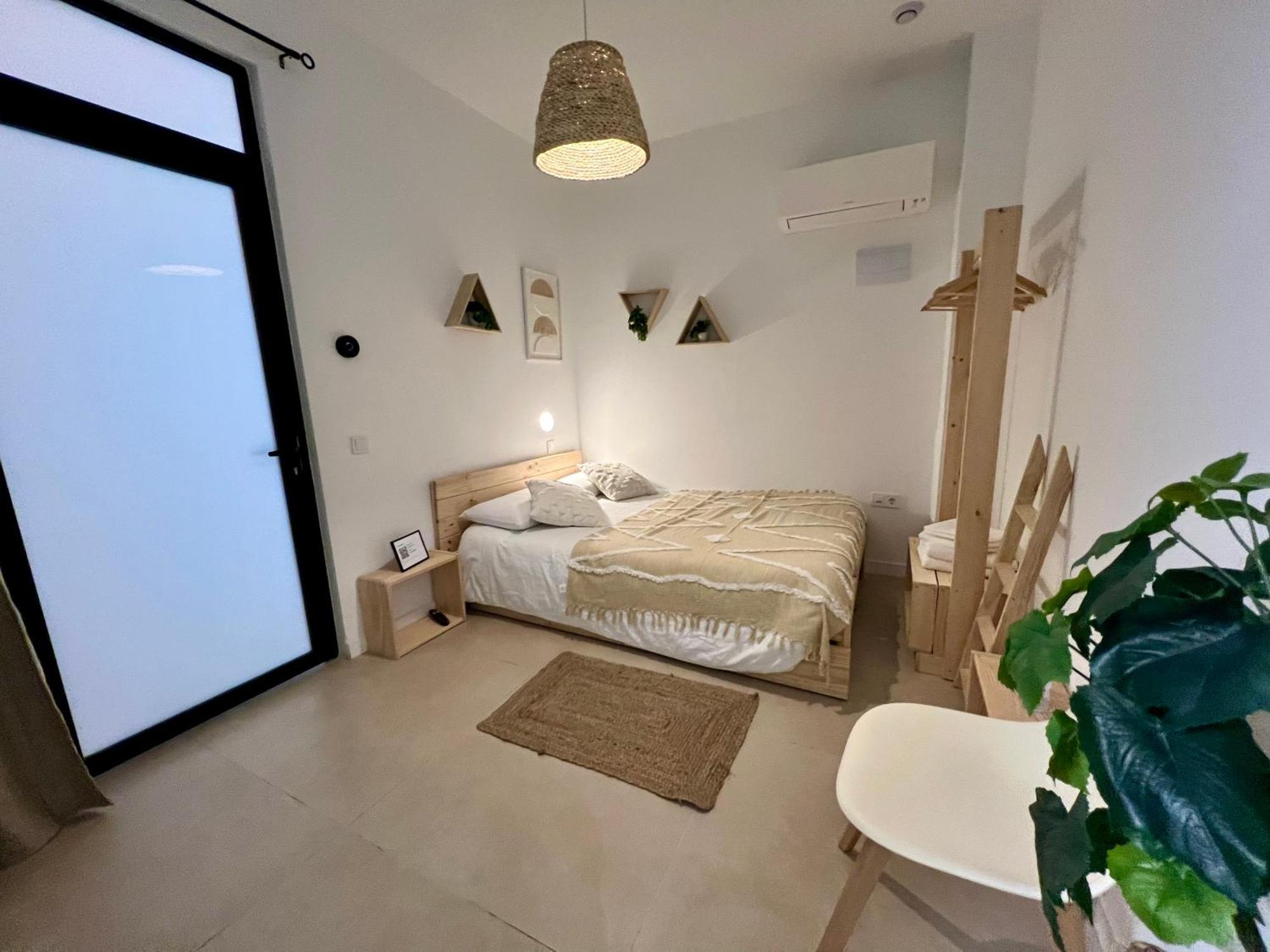 Nina Mala Hotell Valencia Exteriör bild
