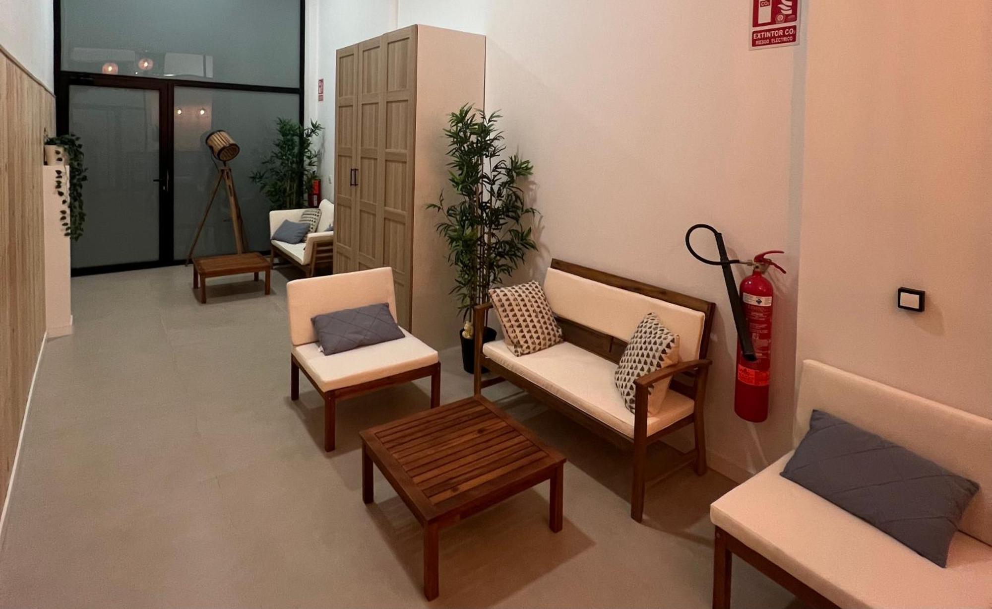 Nina Mala Hotell Valencia Exteriör bild