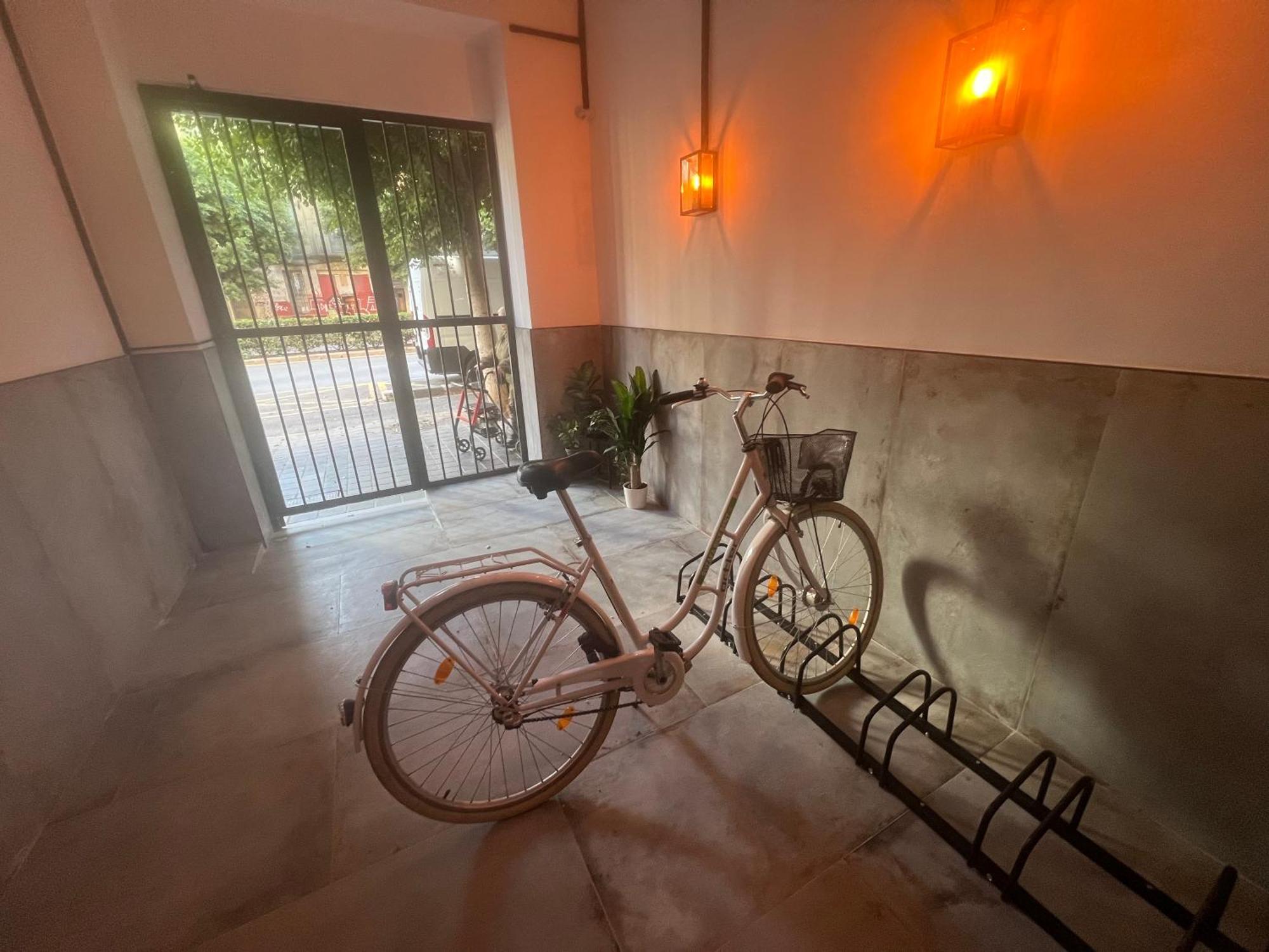 Nina Mala Hotell Valencia Exteriör bild